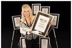 Dolly Parton es reconocida como Ícono del Guinness World Records por sus 11 marcas históricas