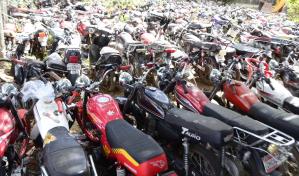 Federación de pastores niega vínculo con acusado de falsificar matrículas en Santiago