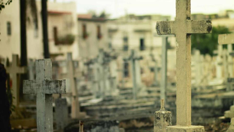 Los muertos también pagan, la guerra por enterrar seres queridos en Haití