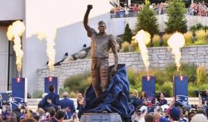 Brady afirma que su estatua no se trata de un jugador, sino de la grandeza de los Patriots