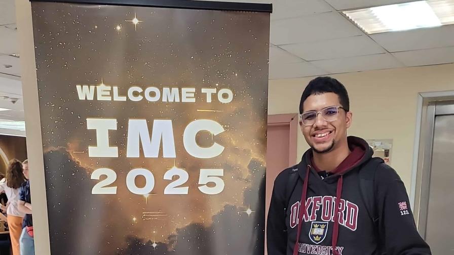"Tuve que defenderme por mi cuenta": el reto de joven dominicano reconocido en la IMC 2025 "Tuve que defenderme por mi cuenta": el reto de joven dominicano reconocido en la IMC 2025