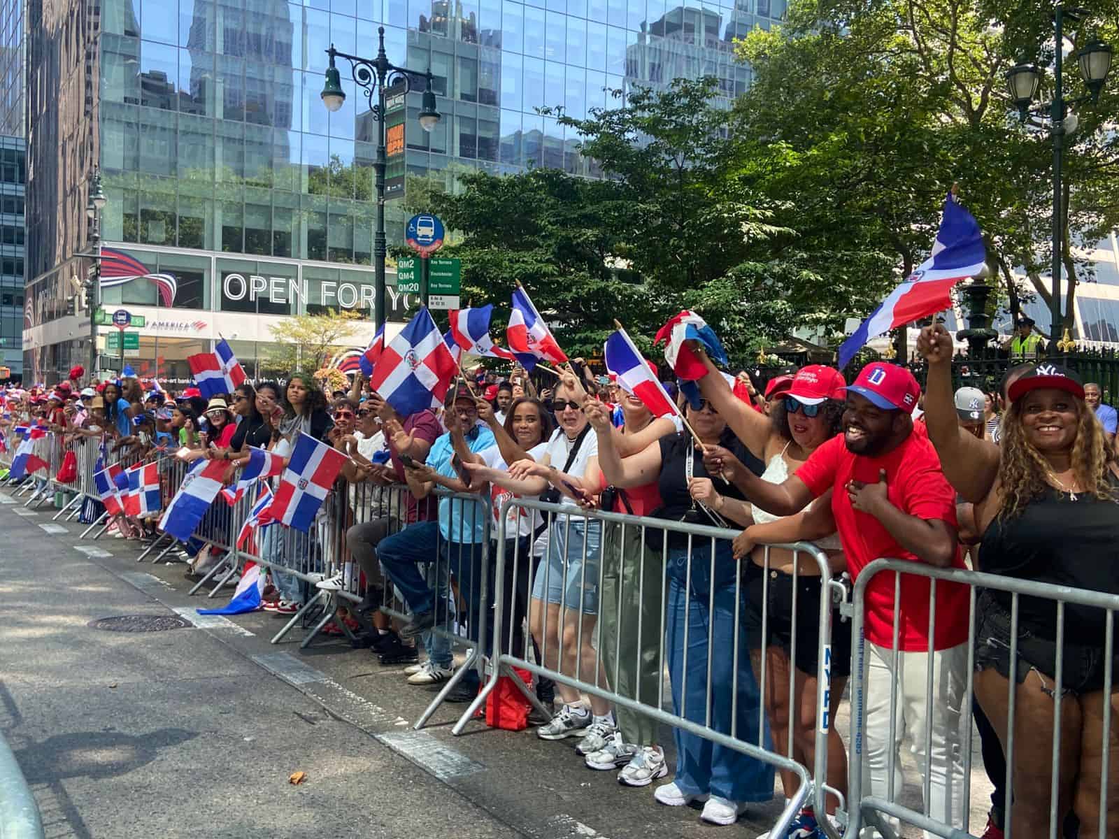 Dominicanos celebran la Parada en Nueva York.