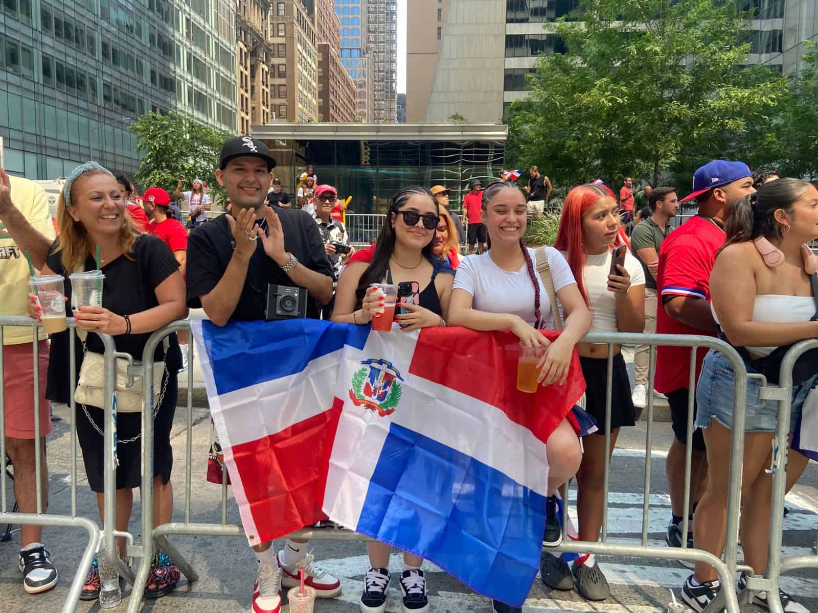 Dominicanos celebran la Parada en Nueva York.