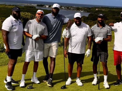 LeBron James lanza canal de golf con sus excompañeros de 2016