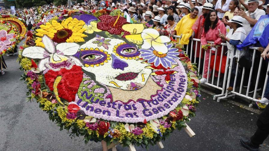 Las calles de Medellín se inundan con la belleza de sus flores en el Desfile de Silleteros Las calles de Medellín se inundan con la belleza de sus flores en el Desfile de Silleteros