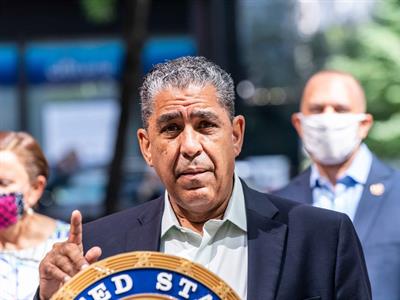 Adriano Espaillat celebra fallo sobre intercambio de información IRS I
