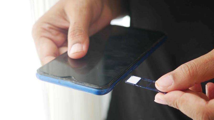 Nuevo plazo: las telefónicas tendrán hasta el 28 de septiembre para depurar las tarjetas SIM prepago