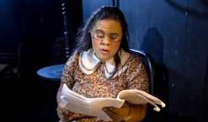 Talento sin límites: artistas con síndrome de Down brillan en festival de arte en Venezuela