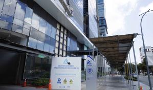 Obras sin mallas ni pasarelas ponen en riesgo a transeúntes en el Gran Santo Domingo