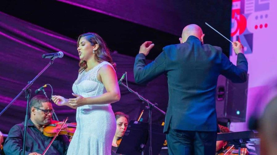 Janette Márquez brilla en concierto junto a la Orquesta Filarmónica de Santo Domingo en Sosúa