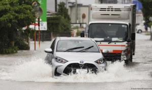 Japón declara la máxima alerta meteorológica por lluvias torrenciales en el sudoeste