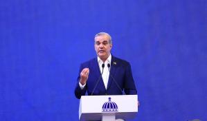 Abinader reconoce que es un reto aumentar las recaudaciones