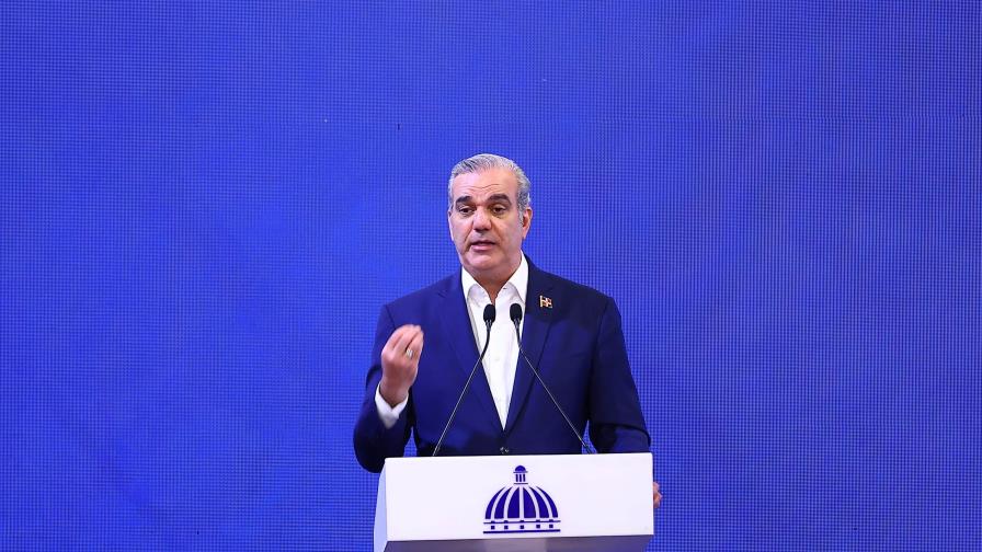 Abinader reconoce que es un reto aumentar las recaudaciones