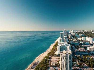 Latinoamericanos son 86 % de compradores de viviendas en Florida