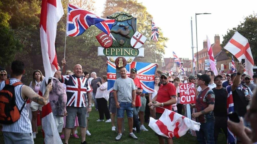 Reino Unido: en Epping, las manifestaciones contra los migrantes cristalizan las tensiones