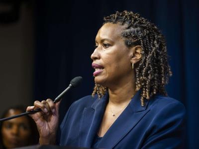 Alcaldesa de Washington dice que Trump conoce sobre criminalidad