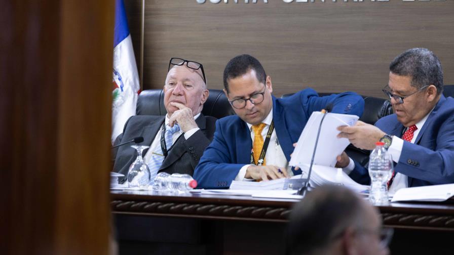 Capitales dominicanos y extranjeros se disputan el contrato de la nueva cédula