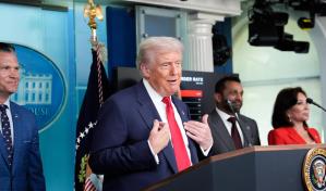 Trump se reúne con el CEO de Intel y aplaude su éxito y ascenso tras pedir su dimisión