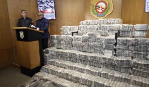 La DNCD y la Policía incautan cargamento de 846 paquetes de droga en una casa en La Altagracia