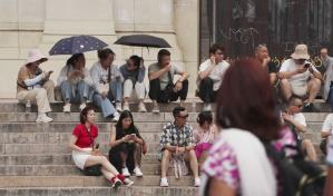 Te tienes que cuidar solo: la ola de calor golpea a quienes trabajan al sol en Francia