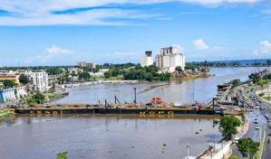 El Gobierno reabrió el puente flotante, mientras avanza la licitación del nuevo cruce