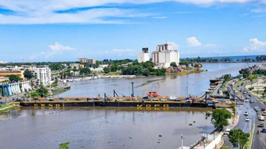 El Gobierno reabrió el puente flotante, mientras avanza la licitación del nuevo cruce