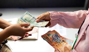 La tasa del dólar alcanzó los 64 pesos por uno