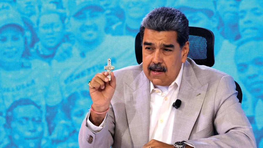 Maduro incorpora la Milicia a organizaciones civiles y policiales tras amenazas de EEUU Maduro incorpora la Milicia a organizaciones civiles y policiales tras amenazas de EEUU