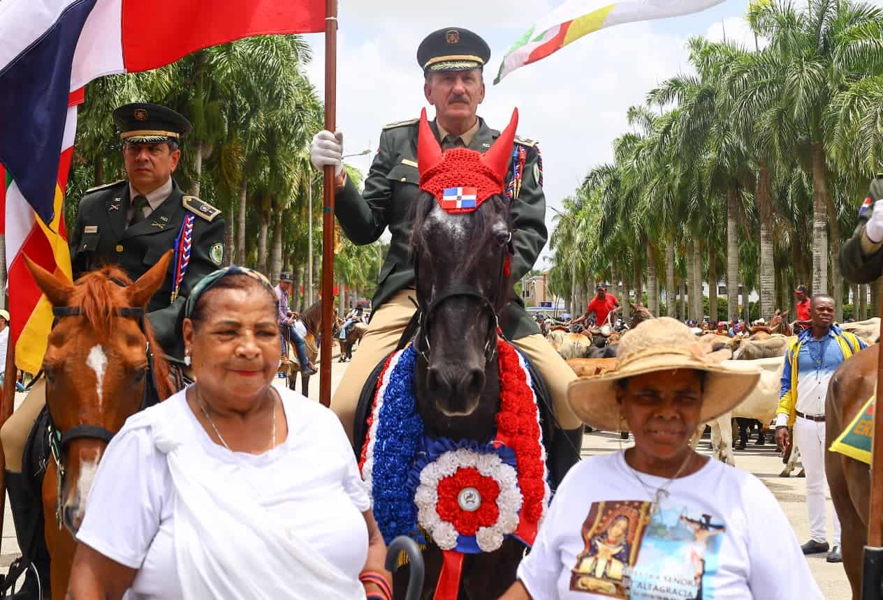 Asistentes al evento religioso.
