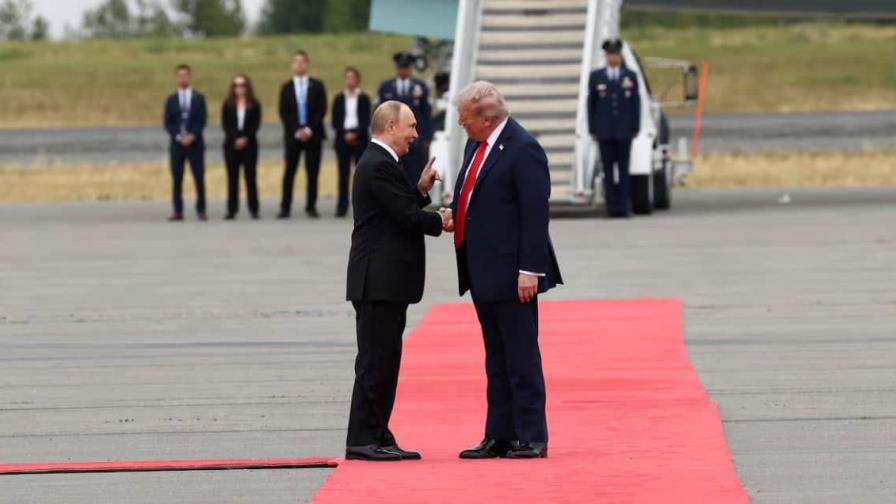 Trump afirma que volvió a hablar con Putin después de reunirse con Zelenski y europeos