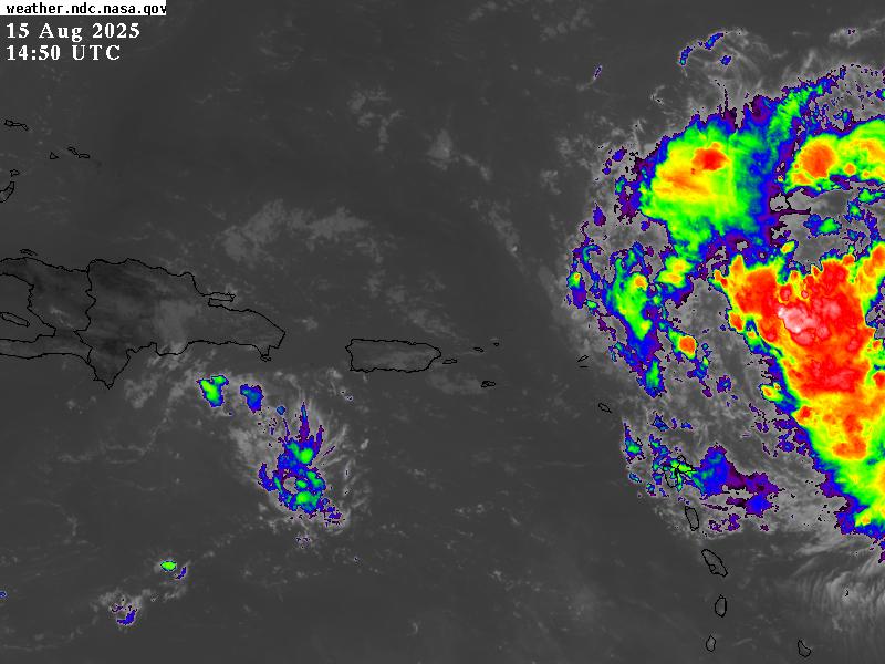 Imagen satelital del huracán Erin.