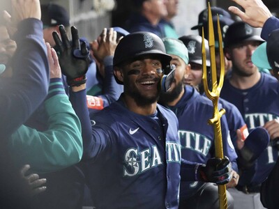 MLB: Salvador Pérez lidera la ofensiva y Reales vencen a Marineros