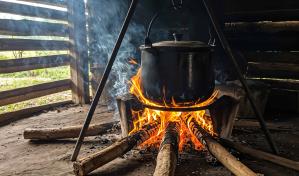 Latinoamérica requiere 7,700 millones de dólares para dejar de cocinar a leña para 2035