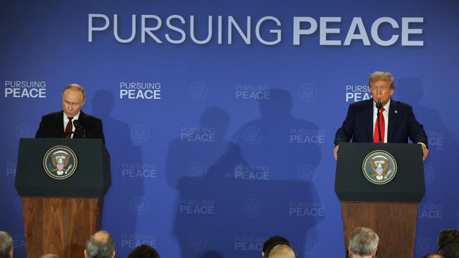 Trump y Putin terminan una reunión de casi tres horas sobre Ucrania