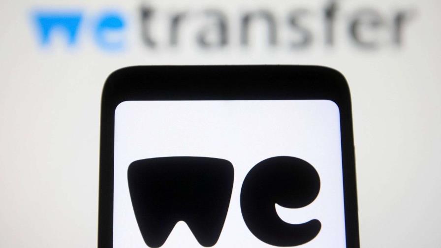 Actualización de términos y condiciones de WeTransfer genera críticas por uso de archivos