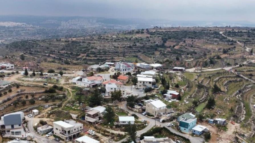 Francia insta a Israel a abandonar su plan de asentamientos en Cisjordania