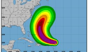 Huracán Erin se fortalece a categoría 4