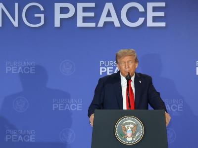 Trump llama a líderes de la OTAN y Zelenski tras cumbre con Putin
