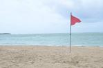 Autoridades mantienen bandera roja en playas de Puerto Plata y la costa norte por huracán Erin