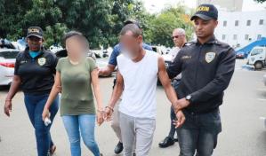 Pareja quema y mata a niña de 7 años en Los Guandules