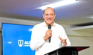 Alcald&iacute;a de Santiago se re&uacute;ne con cocheros para transformar el oficio en profesi&oacute;n