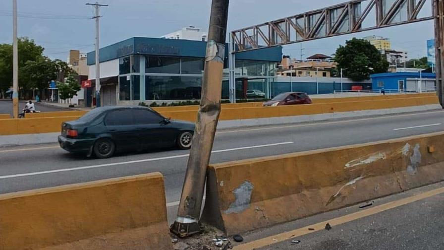 Obras Públicas cierra durante tres horas túnel de Las Américas tras impacto contra poste eléctrico