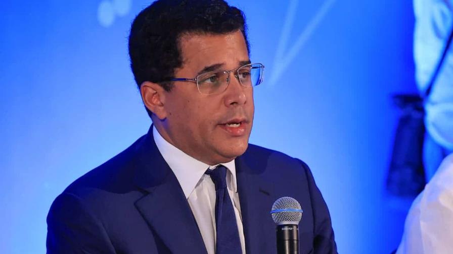 Collado pasa balance a su gestión en el Ministerio de Turismo; acuerda plan con empresarios Collado pasa balance a su gestión en el Ministerio de Turismo; acuerda plan con empresarios