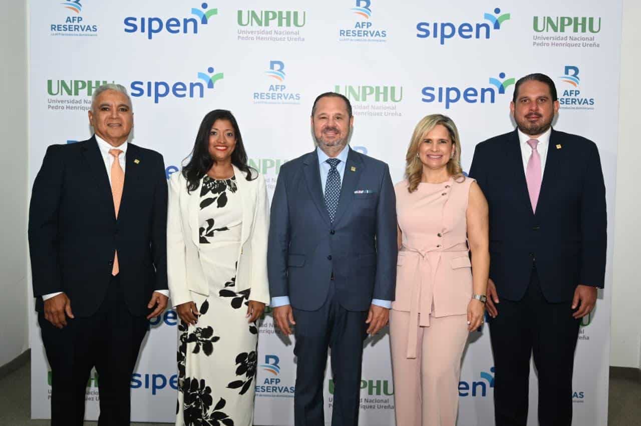 José Martí, Tanzania Reynoso, Henry Fuentes, Annerys Rodríguez y Jorge Dargam.