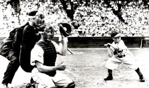 Eddie Gaedell, el enano que hace 74 años debutó en Major League Baseball