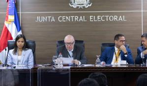 La JCE rechaza impugnación y sigue hoy licitación de la cédula con un oferente