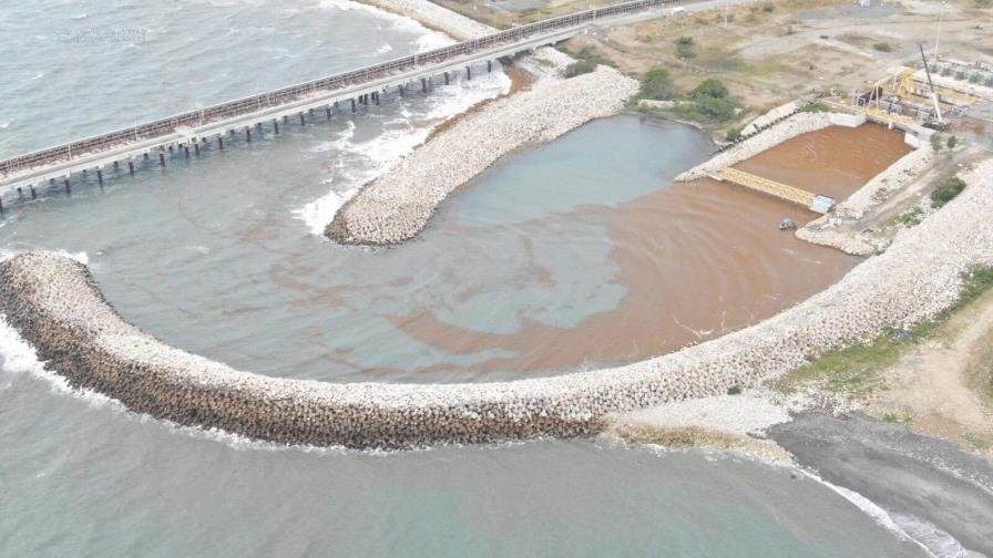 Sargazo y huracán Erin sacan de servicio planta uno de Punta Catalina Sargazo y huracán Erin sacan de servicio planta uno de Punta Catalina