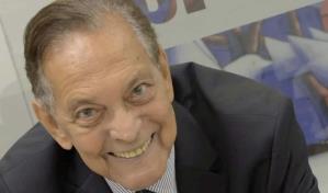 Hospitalizan al dramaturgo Franklin Domínguez por su delicado estado de salud