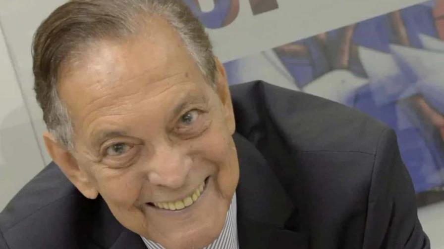 Hospitalizan al dramaturgo Franklin Domínguez por su delicado estado de salud