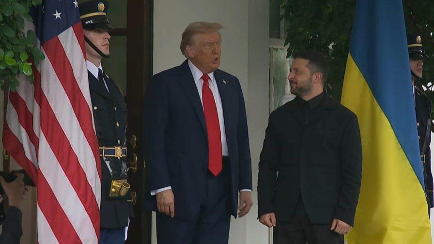 Zelenski es recibido por Trump a su llegada a la Casa Blanca